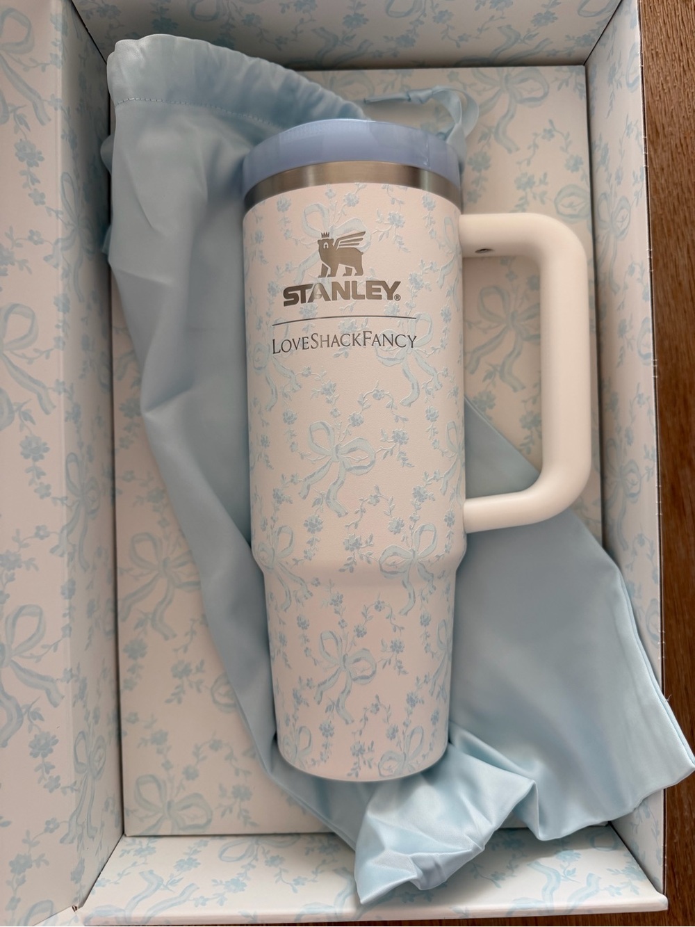 NIB LoveShackFancy x Stanley 30oz ProTour Quencher in Coquette Bow Winter Ice